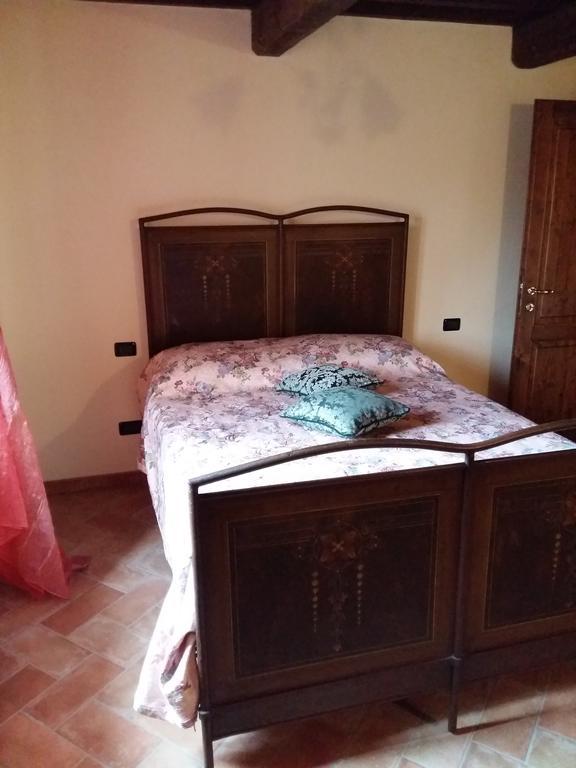 Agriturismo Il Melo Valfabbrica Esterno foto